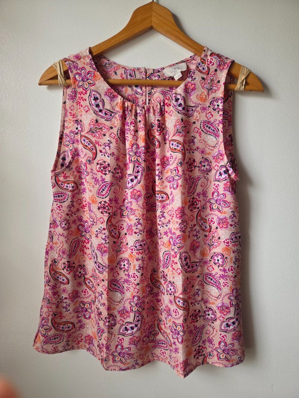 EUC LIKE NEW LOFT PAISLEY FLORAL SHIRRED TANK TOP SIZE M